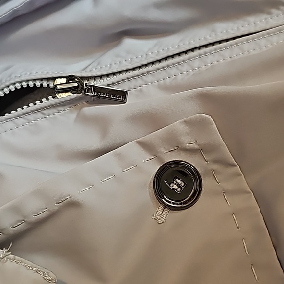 Anne Klein winter coat with removable hood and liner. Medium - Picture 6 of 6